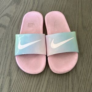Nike slides